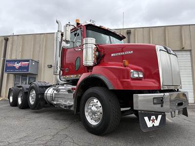 Western Star 4900 Tri Axle Day Cab Truck - Cummins 550HP, 18 Speed Manual
