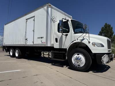 Freightliner M2 106 26 ft Box Truck - 270HP, 6 Speed Allison Hs Automatic, Roll up Door, Liftgate