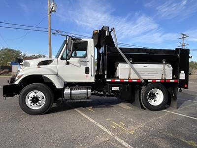 International DuraStar 4400 Single Axle Dump Truck - DT466 270HP, 6 Speed Allison Rds Automatic