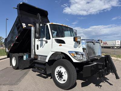 International DuraStar 4400 Single Axle Dump Truck - DT466 270HP, 6 Speed Allison Rds Automatic