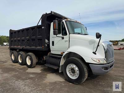International TranStar 8600 Dump Truck