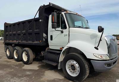 International TranStar 8600 Dump Truck
