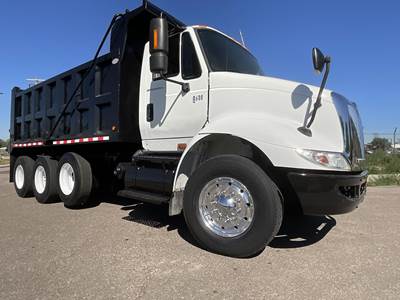 International TranStar 8600 Dump Truck