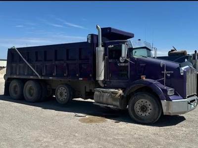 Kenworth T800 Dump Truck - Caterpillar 355HP, 10 Speed Manual