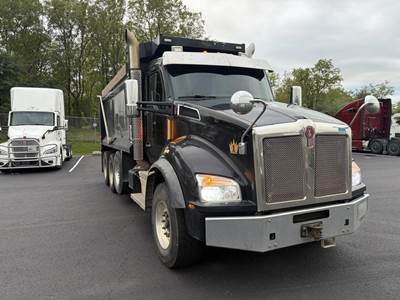 Kenworth T880 Tri Axle Dump Truck - Cummins 500HP, 8Ll Manual, 17' Dump