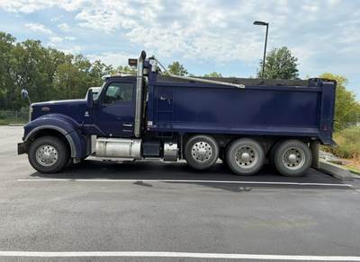Kenworth W990 Tri Axle Dump Truck - Paccar 510HP, 6 Speed Allison Rds Automatic, 18' Dump