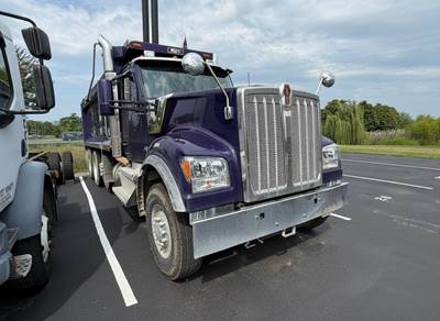 Kenworth W990 Tri Axle Dump Truck - Paccar 510HP, 6 Speed Allison Rds Automatic, 18' Dump