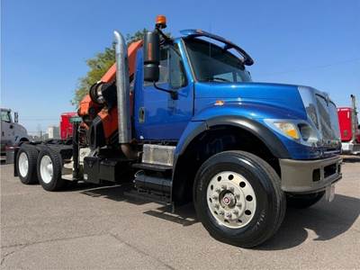 International WorkStar 7600 Tandem Axle Forestry Bucket Truck - Caterpillar, 13 Speed Manual