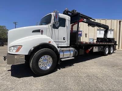 Kenworth T400 Tandem Axle Hooklift Truck - Paccar, 370HP, 6 Speed Allison Rds Automatic