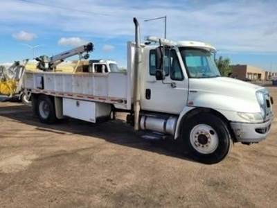 International DuraStar 4300 Mechanic / Service Truck - Automatic
