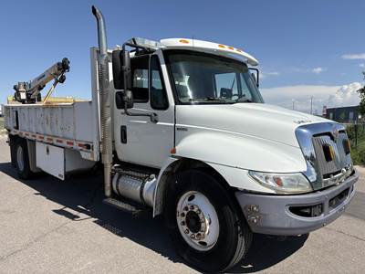 International DuraStar 4300 Mechanic / Service Truck - Automatic