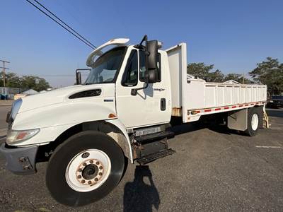 International DuraStar 4300 Mechanic / Service Truck - Automatic