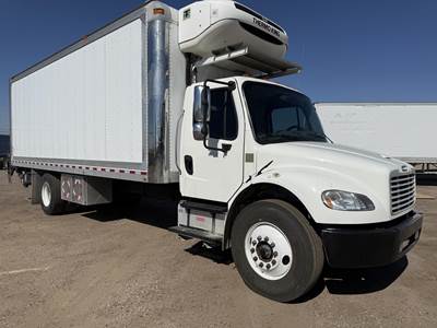 Freightliner M2 106 24 ft Refrigerated Truck - 260HP, 6 Speed Automatic, Thermo King, Liftgate