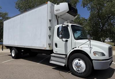 Freightliner M2 106 Refrigerated Truck - Carrier