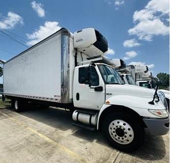 International MV 26 ft Refrigerated Truck - 240HP, 6 Speed Allison Hs Automatic, Carrier, Liftgate