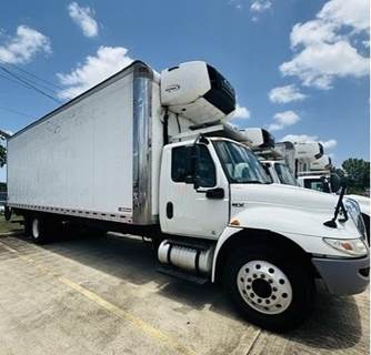 International MV 26 ft Refrigerated Truck - 240HP, 6 Speed Allison Hs Automatic, Carrier, Liftgate