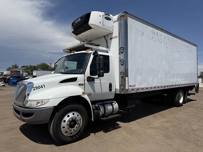 International MV 26 ft Refrigerated Truck - 240HP, 6 Speed Allison Hs Automatic, Carrier, Liftgate