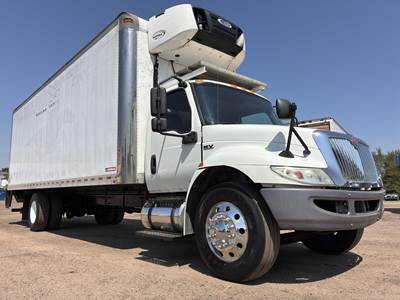 International MV 26 ft Refrigerated Truck - 240HP, 6 Speed Allison Hs Automatic, Carrier, Liftgate