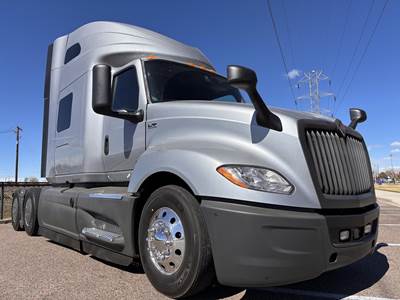 International LT Sleeper Semi Truck - 73" Raised Roof Sleeper, Cummins 450HP, 12 Speed Amt