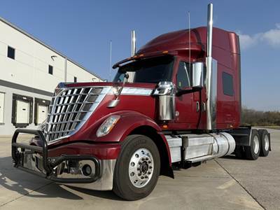 International LoneStar Sleeper Semi Truck - 73" Raised Roof Sleeper, Cummins 450HP, 12 Speed Endurant Automatic
