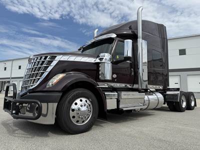 International LoneStar Sleeper Semi Truck - 73" Mid Roof Sleeper, Cummins 505HP, 13 Speed Freedom Line Manual
