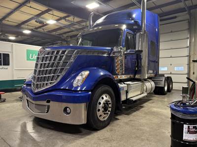 International LoneStar Sleeper Semi Truck - 73" Mid Roof Sleeper, Cummins 500HP, 13 Speed Manual