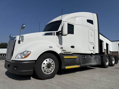 Kenworth T680 Sleeper Semi Truck - 76" Raised Roof Sleeper, Cummins 450HP, 12 Speed Amt