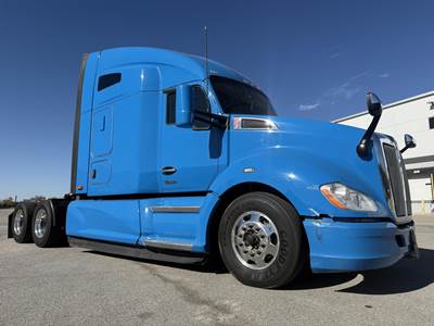 Kenworth T680 Sleeper Semi Truck - 76" Raised Roof Sleeper, Paccar 405HP, 12 Speed Endurant Amt
