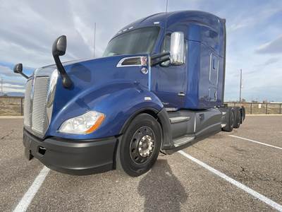 Kenworth T680 Sleeper Semi Truck - 76" Raised Roof Sleeper, Paccar 455HP, 12 Speed Amt