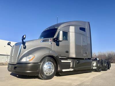Kenworth T680 Sleeper Semi Truck - 76" Raised Roof Sleeper, Paccar 455HP, 12 Speed Endurant Automatic