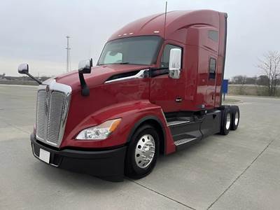Kenworth T680 Sleeper Semi Truck - 76" Raised Roof Sleeper, Paccar 455HP, 12 Speed Endurant Amt