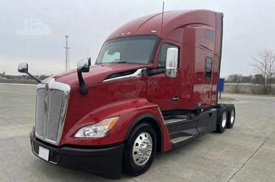 Kenworth T680 Sleeper Semi Truck - 76" Raised Roof Sleeper, Paccar 455HP, 12 Speed Endurant Amt