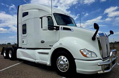 Kenworth T680 Sleeper Semi Truck - 76" Raised Roof Sleeper, Paccar 455HP, 12 Speed Endurant Automatic