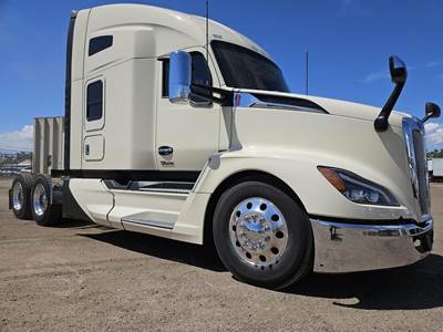 Kenworth T680 Sleeper Semi Truck - 76" Raised Roof Sleeper, Cummins 450HP, 12 Speed Endurant Amt