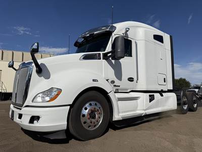 Kenworth T680 Sleeper Semi Truck - 76" Mid Roof Sleeper, Paccar 405HP, 12 Speed Automatic