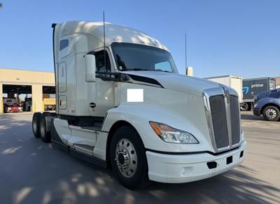 Kenworth T680 Sleeper Semi Truck - 76" Raised Roof Sleeper, Cummins 525HP, 13 Speed Automatic