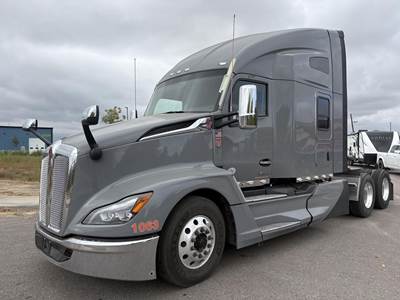 Kenworth T680 Sleeper Semi Truck - 76" Raised Roof Sleeper, Cummins 450HP, 12 Speed Endurant Amt