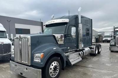 Kenworth W990 Sleeper Semi Truck - 76" Mid Roof Sleeper, Cummins 500HP, 12 Speed Endurant Amt