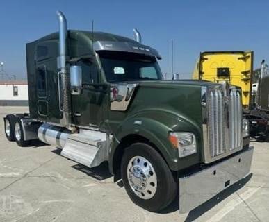 Kenworth W990 Sleeper Semi Truck - 76" Mid Roof Sleeper, Cummins 500HP, 12 Speed Endurant Automatic