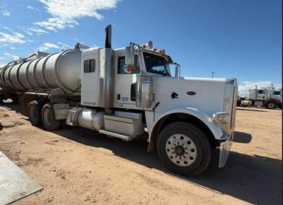 Peterbilt 389 Sleeper Semi Truck - Flat Top Sleeper, Paccar 510HP, 18 Speed Manual