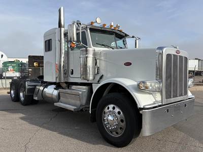 Peterbilt 389 Sleeper Semi Truck - Flat Top Sleeper, Paccar 510HP, 18 Speed Manual