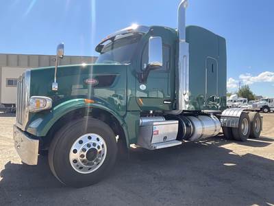 Peterbilt 567 Sleeper Semi Truck - Paccar 510HP, 18 Speed Manual