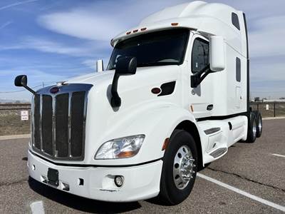 Peterbilt 579 Sleeper Semi Truck - Raised Roof Sleeper, Cummins 500HP, 12 Speed Amt