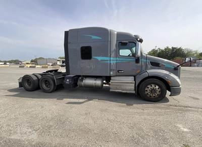 Peterbilt 579 Sleeper Semi Truck - 72" Mid Roof Sleeper, Paccar 455HP, 12 Speed Amt