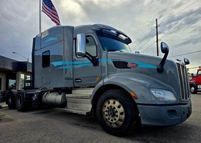 Peterbilt 579 Sleeper Semi Truck - 72" Mid Roof Sleeper, Paccar 455HP, 12 Speed Amt