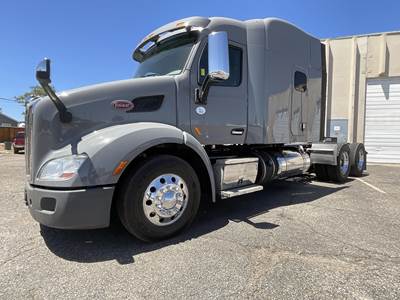 Peterbilt 579 Sleeper Semi Truck - Mid Roof Sleeper, Paccar 455HP