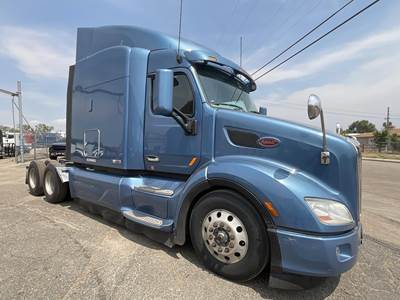 Peterbilt 579 Sleeper Semi Truck - 72" Mid Roof Sleeper, Paccar 430HP, 12 Speed Amt