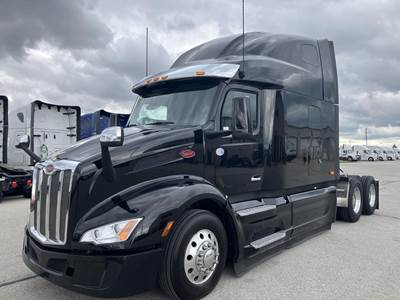 Peterbilt 579 Sleeper Semi Truck - 80" Raised Roof Sleeper, Cummins 450HP, 12 Speed Endurant Amt