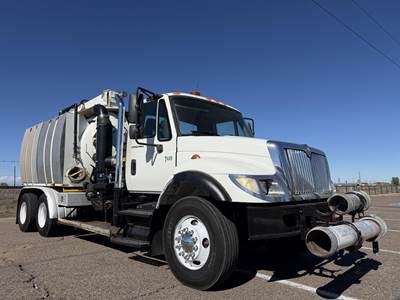 International WorkStar 7400 Tandem Axle Vacuum Truck - 310HP, 6+2 Speed Allison Rds Automatic
