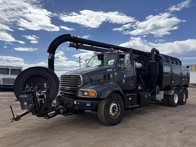 Sterling LT9000 Tandem Axle Vacuum Truck - Cummins, 320HP, 9 Speed Manual